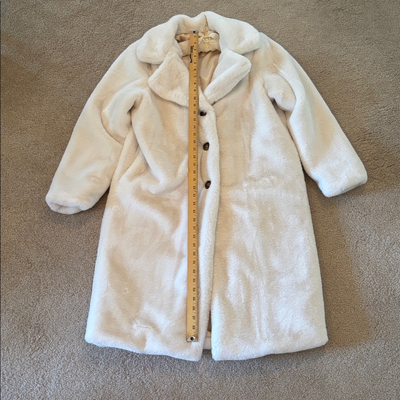 Esqualo Faux Fur Coat - Picture 5 of 10